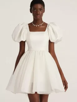 Robe de mariée courte mini-robe de mariée décolleté conçu manches courtes robes de mariée courtes