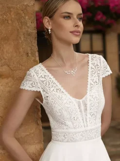 Robe de mariée courte robe de mariage civil col V manche courte boutonné sur dos