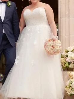 Robe de mariée grande taille robe de mariage bustier à traîne en dentelle