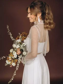 Robe de mariée 3 pièces pour la mariée en dentelle et mousseline col illusion fermeture éclair manches longues longueur au sol