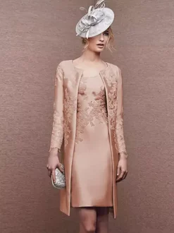 Robe de mariée pour mère col bijou manches longues ligne a dentelle robes courtes d'invitées de mariage