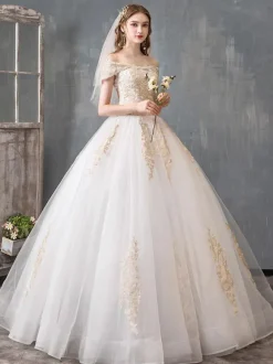 Robe de mariée princesse épaule dénudée robe de mariée bordée avec perles