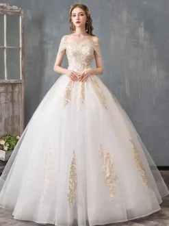Robe de mariée princesse épaule dénudée robe de mariée bordée avec perles