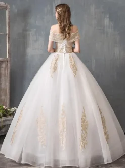 Robe de mariée princesse épaule dénudée robe de mariée bordée avec perles