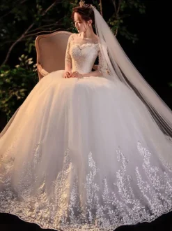 Robe de mariée princesse robe de mariage demi manhce à grande traîne laçage sur dos