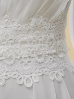 Robe de mariée simple A-Line col en V manches longues découpées 40 cm robes de mariée
