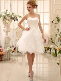 Robe de Mariée Simple Bustier Robe Courte A-Ligne En Tissu De Satin Robe De Mariage 2026