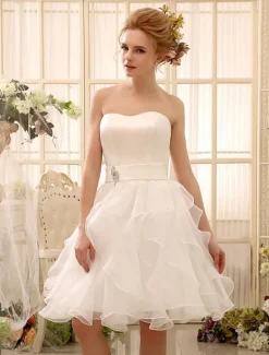 Robe de Mariée Simple Bustier Robe Courte A-Ligne En Tissu De Satin Robe De Mariage 2026