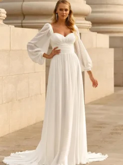 Robe de mariée simple en mousseline de soie col en c艙ur manches longues robes de mariée trapèze plissées