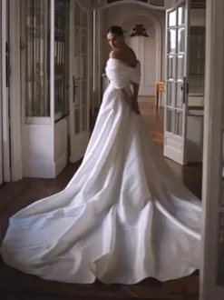 Robe de mariée simple en polyester avec décolleté sans manches et n艙uds robe de bal 50 cm