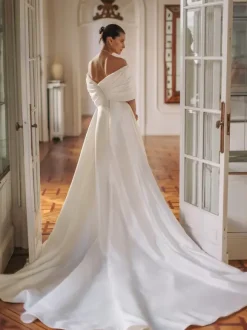 Robe de mariée simple en polyester avec décolleté sans manches et n艙uds robe de bal 50 cm