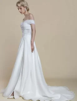 Robe de mariée simple en polyester à col bateau et manches courtes robe de bal découpée 40 cm