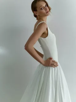 Robe de mariée simple taille basque robe de bal col carré sans manches 50 cm robes de mariée