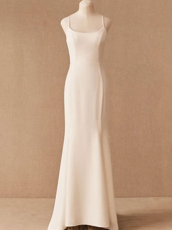 Robe de mariée sirène à bretelle boutonnée sur dos à traîne