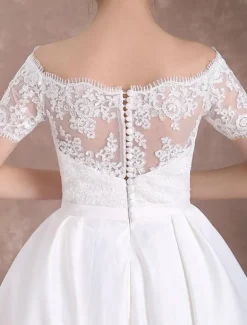 Robe de Mariée Vintage Courte Robe de mariée A-ligne Tissu de satin en dentelle avec soutien-gorge et doublure manches courtes