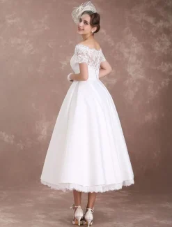 Robe de Mariée Vintage Courte Robe de mariée A-ligne Tissu de satin en dentelle avec soutien-gorge et doublure manches courtes