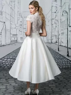 Robe de mariée vintage robe de mariée civile courte col V manche courte haut en dentelle jupe en satin