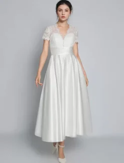 Robe de mariée vintage robe de mariée civile courte col V manche courte haut en dentelle jupe en satin
