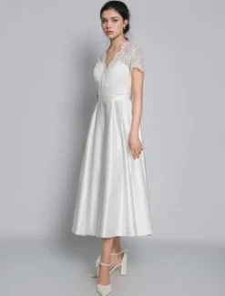 Robe de mariée vintage robe de mariée civile courte col V manche courte haut en dentelle jupe en satin