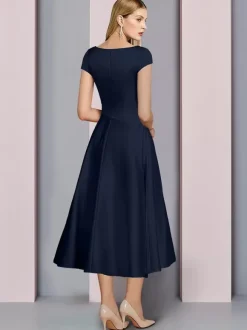 Robe de mère col en V manches courtes robes d'invitées de mariage trapèze
