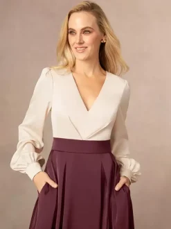 Robe de mère col en V manches longues ligne a fendue sur le devant robes d'invitées de mariage