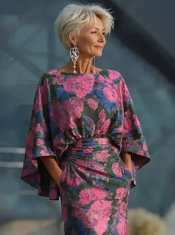 Robe de mère de la mariée col bijou manches 3/4 robe de bal fleurie avec traîne robe d'invitée pour un mariage