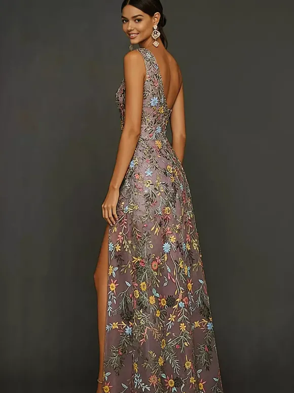 Robe de mère de la mariée décolleté travaillé sans manches coupe trapèze fente sur le devant robe d'invitée de mariage