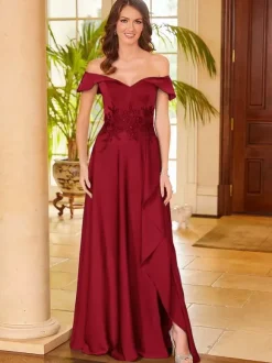 Robe de mère de mariée col en v sans manches fendue sur le devant ligne a robes d'invitées pour mariage