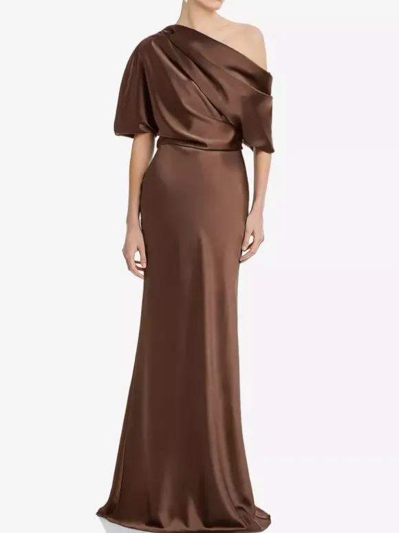 Robe de mère une épaule manches courtes sirène plissée longueur au sol robes d'invitées de mariage