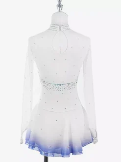 Robe de patinage blanche à col montant en forme de c艙ur ornée de perles et manches longues pour femmes et filles