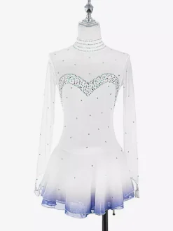 Robe de patinage blanche à col montant en forme de c艙ur ornée de perles et manches longues pour femmes et filles