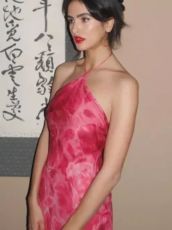 Robe de soirée imprimée rose sans manches dos nu