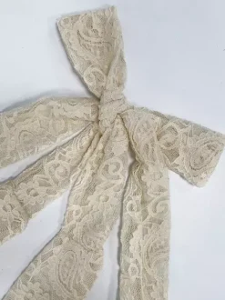Robe de soirée longue abricot à col V en dentelle sans manches élégante et semi-formelle