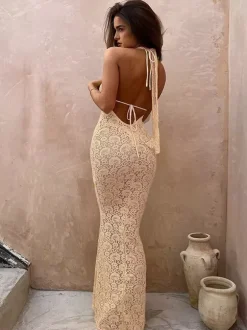 Robe de soirée longue abricot à col V en dentelle sans manches élégante et semi-formelle