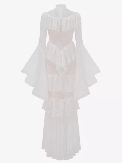 Robe de soirée longue blanche à col montant manches longues en dentelle manches évasées style chic semi-formel