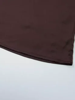 Robe de soirée longue marron café dos nu plissée sans manches style semi-formel