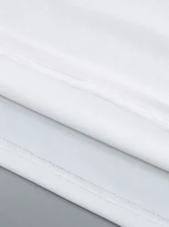 Robe de soirée longue plissée à décolleté plongeant et dos nu style fluide dos nu