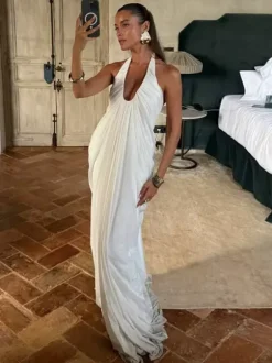Robe de soirée longue plissée à décolleté plongeant et dos nu style fluide dos nu