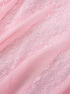 Robe de soirée longue rose à épaules dénudées en dentelle manches longues plissée chic et semi-formelle