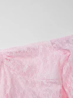 Robe de soirée longue rose à épaules dénudées en dentelle manches longues plissée chic et semi-formelle