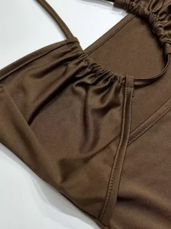 Robe de soirée marron foncé en polyester sans manches à dos nu