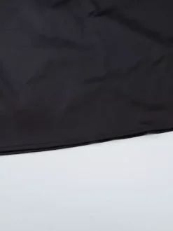 Robe de soirée maxi noire à bretelles et rubans au cou cintrée style chic semi-formel