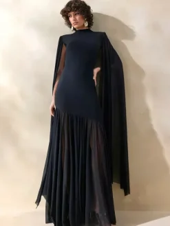 Robe de soirée maxi noire à col rond sans manches chic et semi-formelle