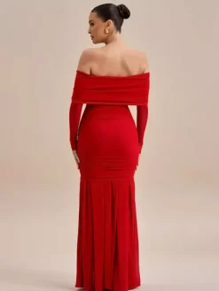 Robe de soirée maxi rouge à épaules dénudées plissée manches longues élégante et semi-formelle
