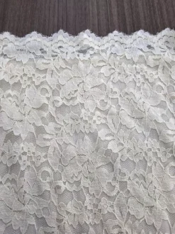 Robe de soirée mini moulante à manches longues et épaules dénudées en dentelle florale pour femme 2026