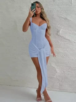 Robe de soirée mini noire à bretelles col en dentelle sans manches et dos nu style décontracté/semi-formel