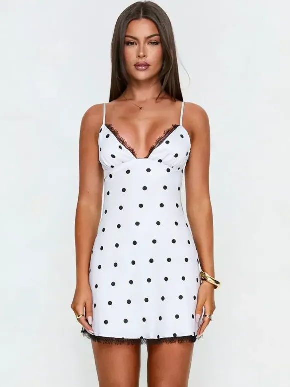 Robe de soirée noire à pois sans manches à bretelles robe d'été