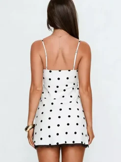 Robe de soirée noire à pois sans manches à bretelles robe d'été