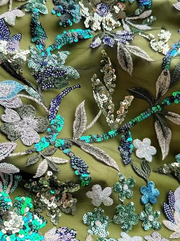 Robe de soirée pour la mère de la mariée décolleté travaillé sans manches coupe trapèze sequins longueur au sol robe d'invitée de mariage