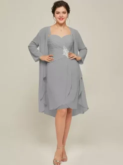 Robe de soirée pour mère de la mariée col en c艙ur manches longues ligne a en dentelle longueur aux genoux robes d'invitées pour mariage